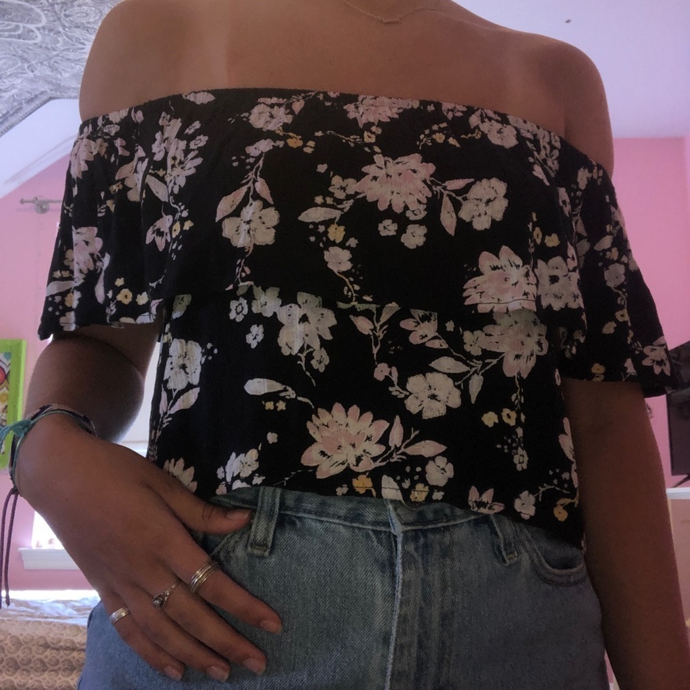 Floral billabong crop top